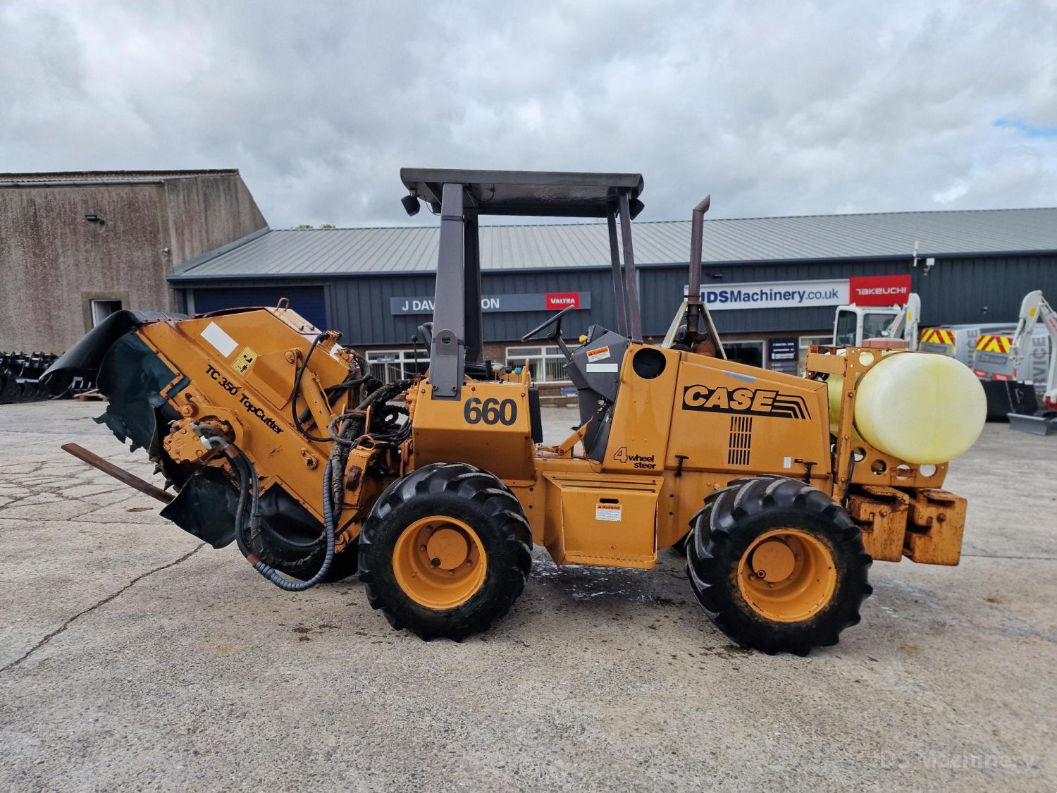 Case 660 Trencher